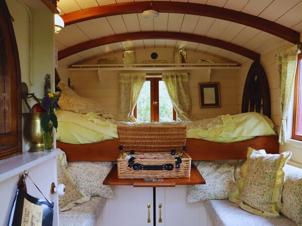 1 habitación, internet y ropa de cama 