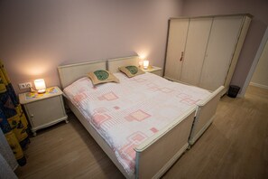 1 bedroom, free WiFi, wheelchair access - Friendship & Tranquility home (Tbilisi)