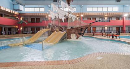 Ramada by Wyndham Sioux Falls Arpt & Suites