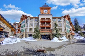 Exterior - Mountain Bliss: Cozy Solitude Condo, Heated Pool and Hot Tub, Game Room, Parking, Patio, Fireplace! (Solitude)