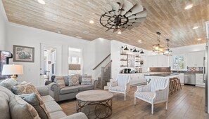 Smart-tv, videospelletjes, een muziekbibliotheek en een filmbibliotheek