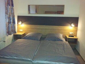 1 Schlafzimmer, Zimmersafe, WLAN, Bettwäsche