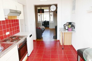 Unclassified image, 5 of 14, button