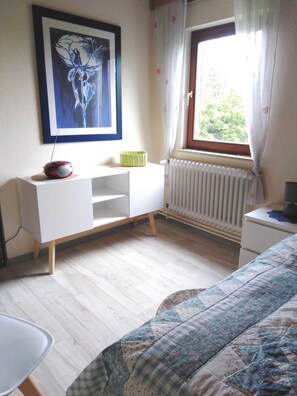 2 chambres, lit parapluie, Wi-Fi, draps fournis