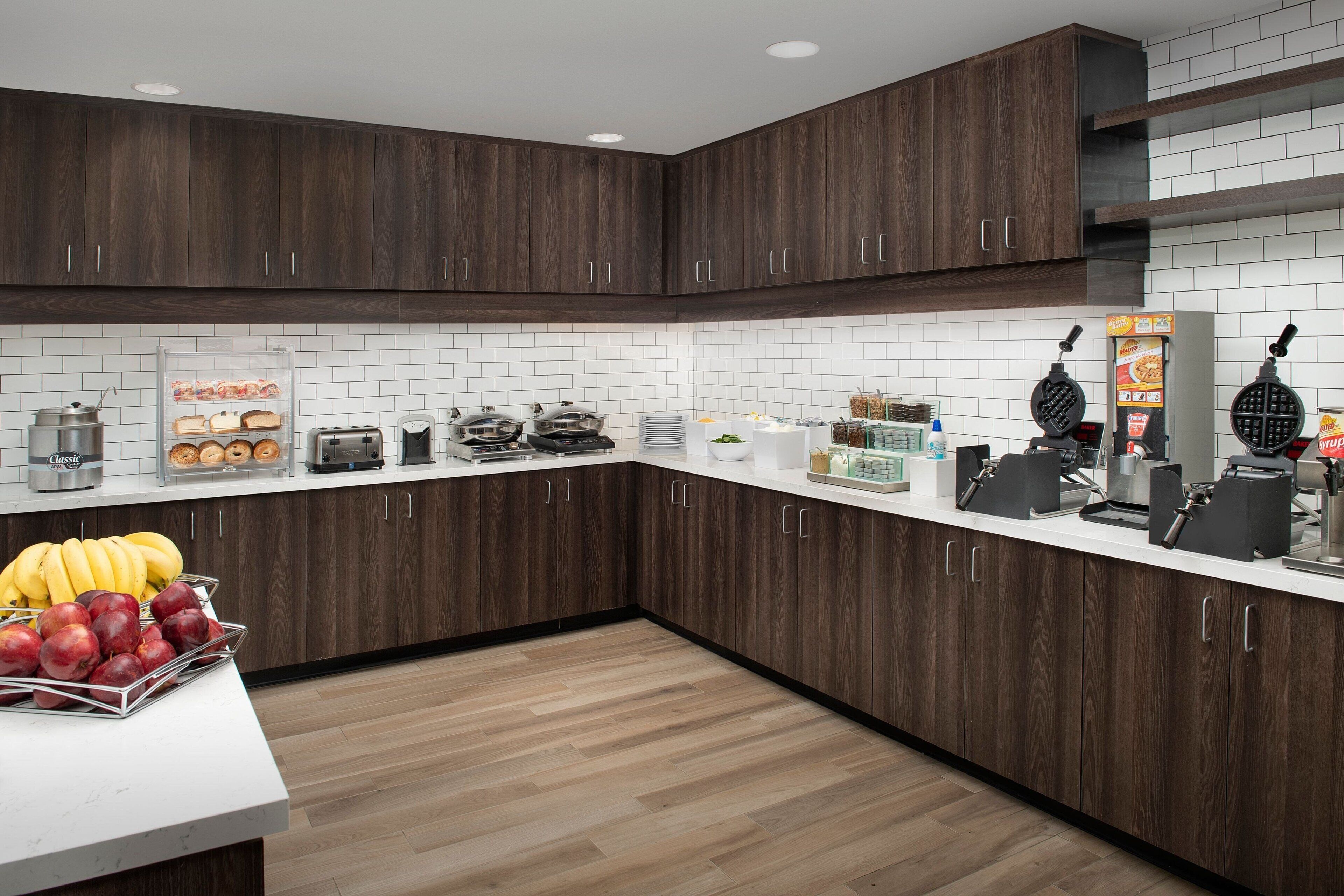 free daily continental breakfast