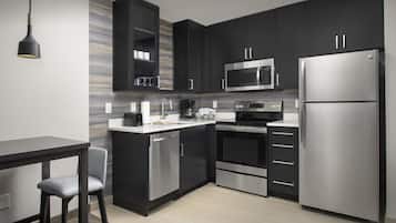 Suite, 1 Bedroom | Private kitchen | Coffee/tea maker