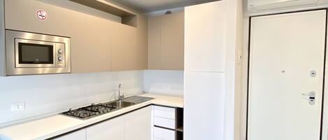 Microwave, dishwasher