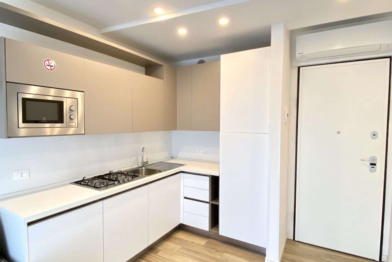 Microwave, dishwasher