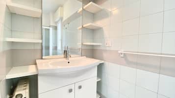 Shower, bidet