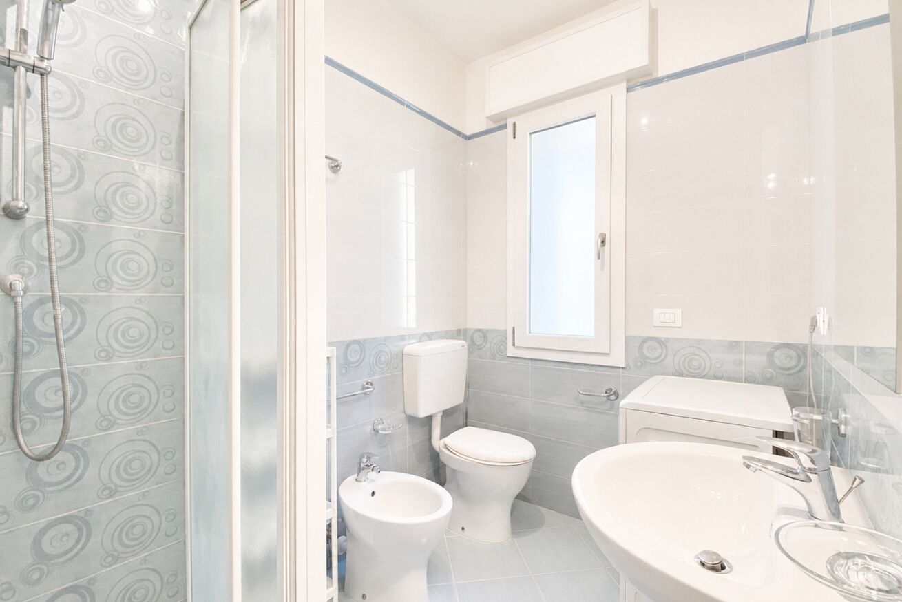 Dusche, Bidet
