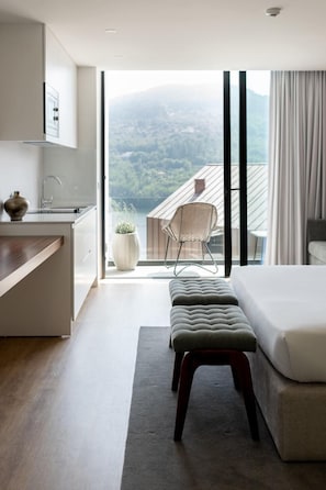Bungalow estándar, 1 habitación | Cocineta privada | Cafetera y tetera y tetera eléctrica 