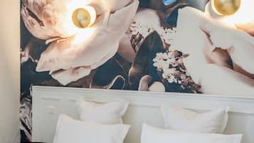 Comfort Double Room | Blackout drapes, iron/ironing board, free WiFi, wheelchair access