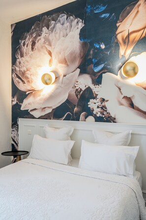 コンフォート ダブルルーム | 遮光カーテン、アイロン / アイロン台、WiFi (無料)、車椅子でアクセスできる設備