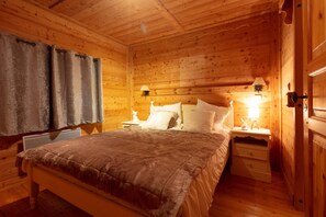 6 chambres, fer et planche à repasser, lit parapluie, Wi-Fi gratuit