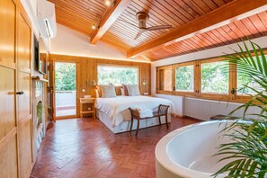 5 chambres, bureau, fer et planche à repasser, Wi-Fi gratuit