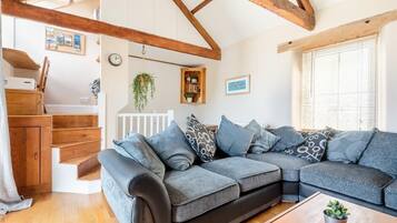 TV, fireplace, DVD player, offices