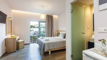 Quadruple Room | Premium bedding, Tempur-Pedic beds, in-room safe, blackout curtains