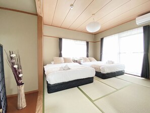 3 Bedroom Apartment with Balcony 402 | 3 bedrooms, iron/ironing board, free WiFi - OUCHI HOTEL Itsukaichi (Hiroshima)