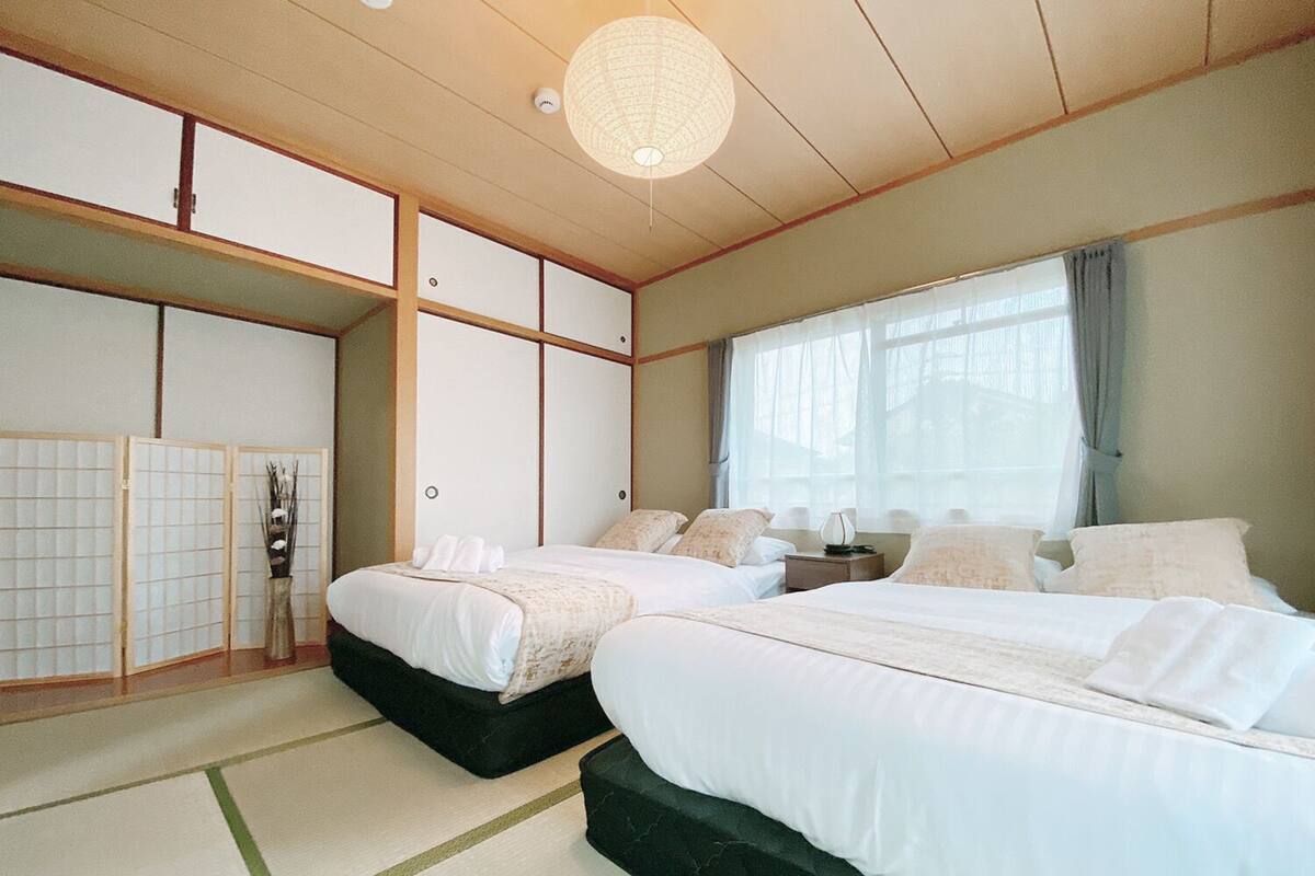 3 Bedroom Apartment with Balcony 202 | 3 bedrooms, iron/ironing board, WiFi (free)