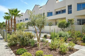 Property grounds - Villa Amalia 22: Top floor apartment with solarium (Torrevieja)
