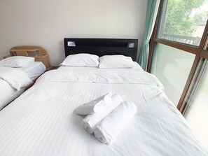 單棟房屋, 3 間臥室, 非吸煙房, 露台 (2 Story, Private Vacation Home) | 3 間睡房、書桌、熨斗/熨衫板、免費 Wi-Fi