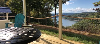 Tinyhouse LakeView Cottage with a MILLION DOLLAR VIEW!!
