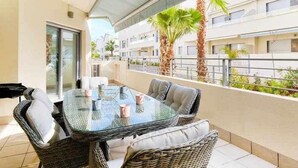 Outdoor dining - Villa Amalia 31 - Ground floor with pool views (Torrevieja)