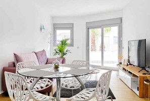 Dining - Villa Amalia 31 - Ground floor with garden (Torrevieja)