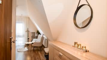 Kolmen hengen huone, parveke (10) | Ilmainen Wi-Fi