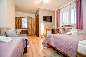 Triple Room (2) | Free WiFi