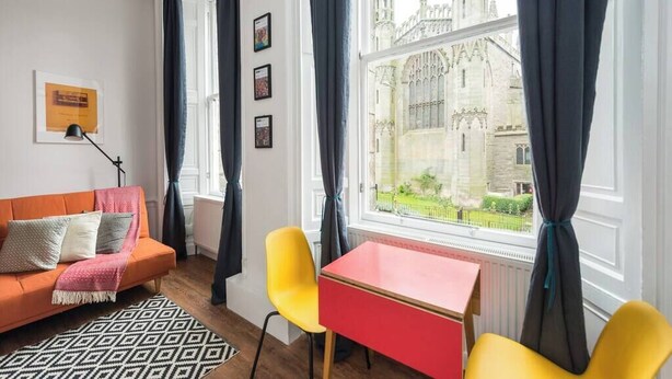 Living area - Newly refurbished city centre chic pad (Edinburgh)