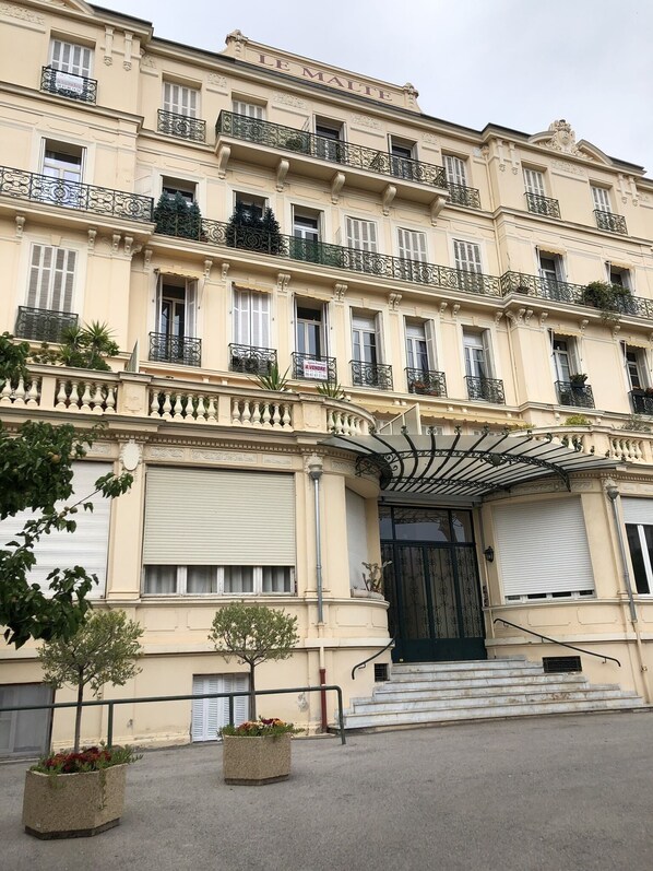 Exterior - MENTON CENTER (Menton)