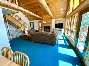 スマートテレビ、暖炉