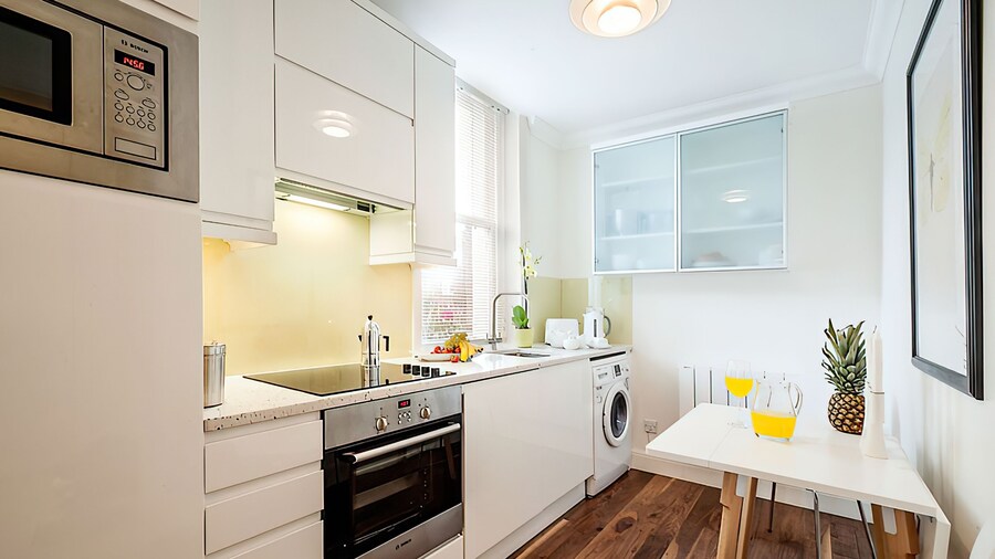 Marylebone - Chiltern Street Apartments by Viridian Apartments