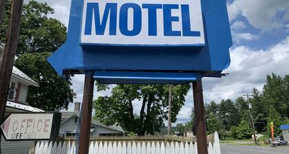 Bing's Motel