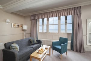 Premier Double with Sea View | Iron/ironing board, WiFi (free), bed sheets