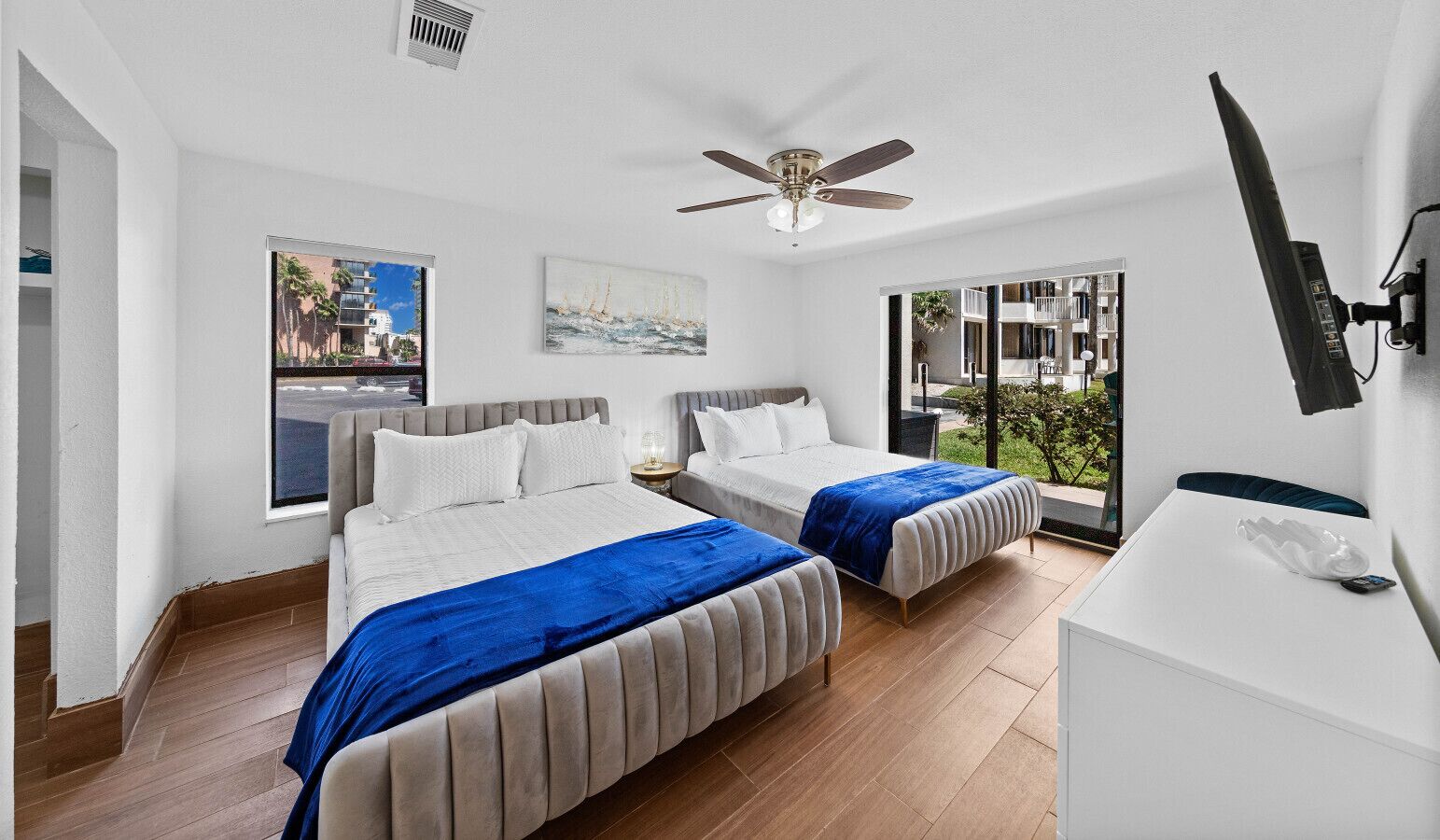 2 室のベッドルーム、WiFi (無料)、ベッドシーツ、車椅子でアクセスできる設備