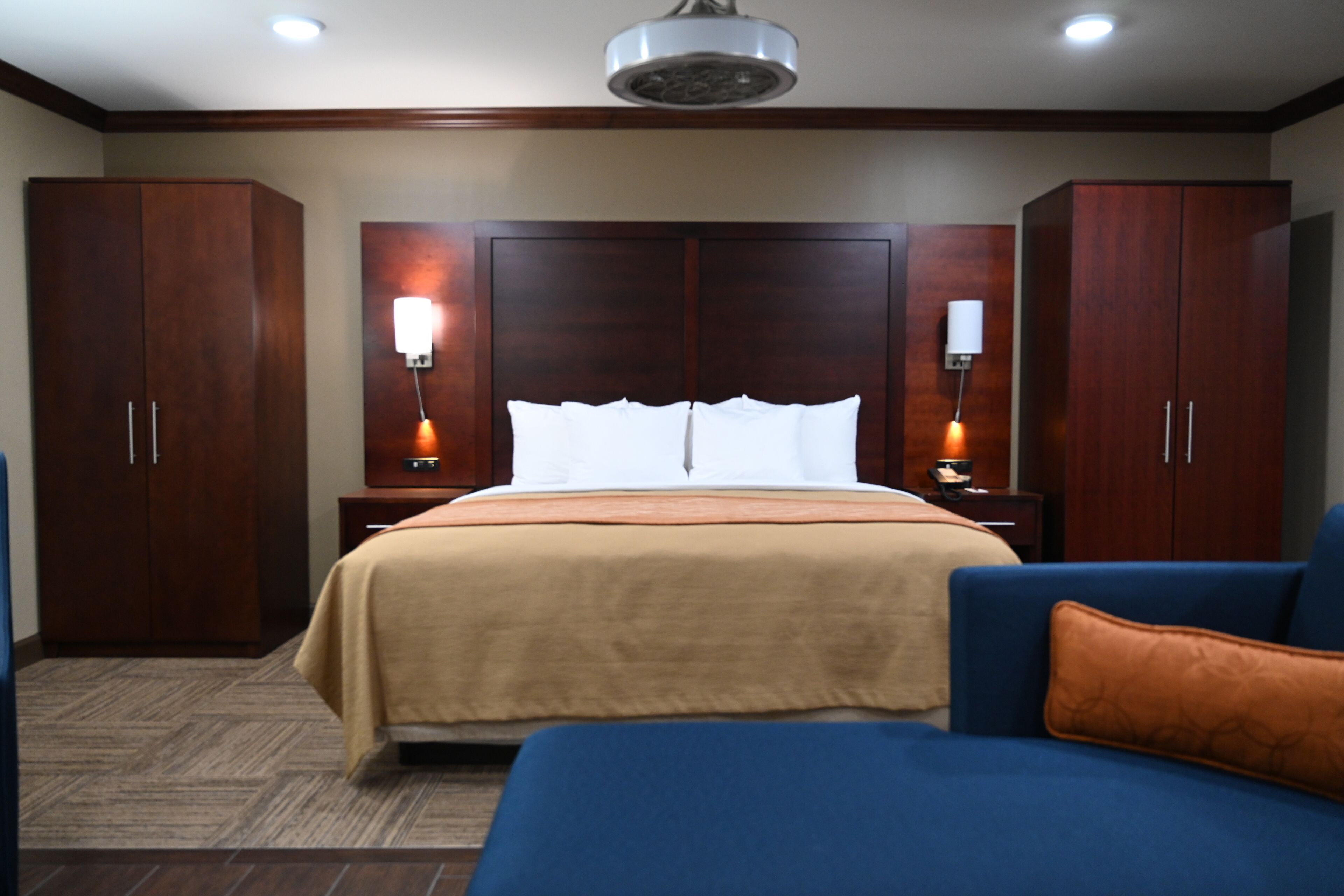 executive 1 bedroom chaise twin sofa bed | 1 bedroom, pillow-top beds, individually decorated