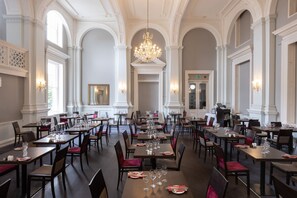 Restaurant - The Imperial Hotel (Exmouth)