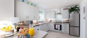 Beach, dog and family friendly holiday home sleeping up to 6 in Combe Martin