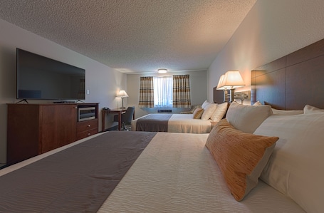 Individually furnished, desk, laptop workspace, free WiFi. Silver Inn