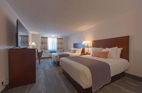 Individually furnished, desk, laptop workspace, free WiFi. Silver Inn