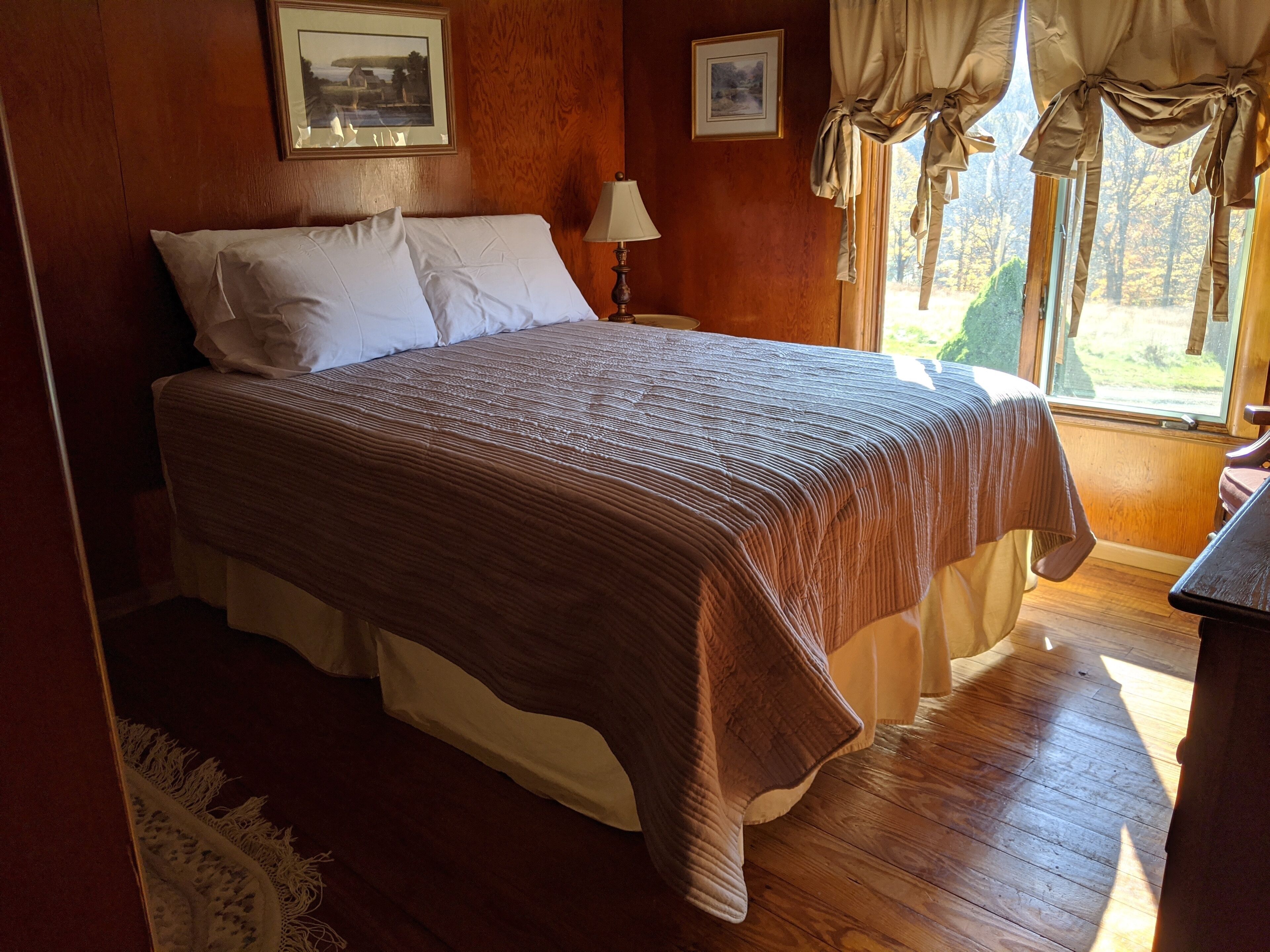 2 bedrooms, iron/ironing board, travel cot, WiFi