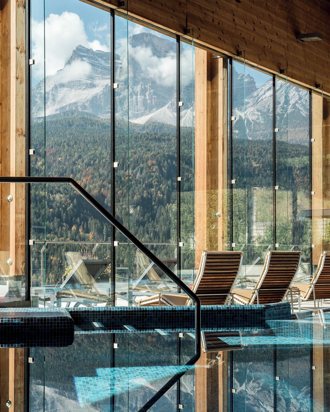 Classic Double Room, Mountain View (SPA Access) | Hypo-allergenic bedding, in-room safe, desk, blackout drapes