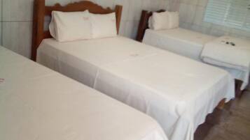 Executive Room | Minibar, free WiFi, bed sheets