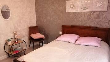 3 chambres, fer et planche Ă repasser, Wi-Fi, draps fournis