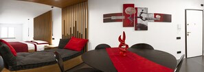 1 habitación, escritorio, tabla de planchar con plancha y wifi gratis