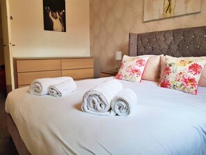 Superior Room, 2 Bedrooms, Non Smoking, City View