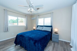 3 bedrooms, desk, iron/ironing board, free WiFi