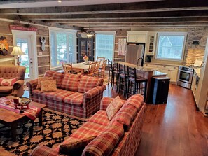 Téléviseur, foyer, table de ping-pong